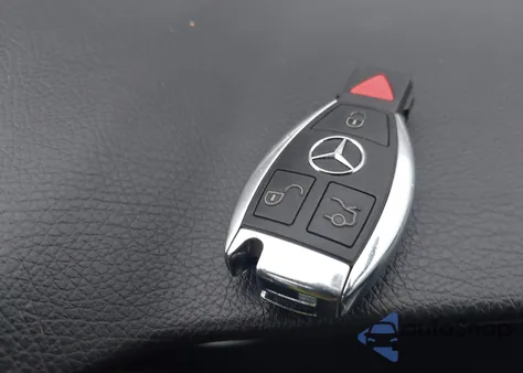 2013 Mercedes-Benz C 250 Sport из США, поврежденный, VIN WDDGF4HB2DR278254